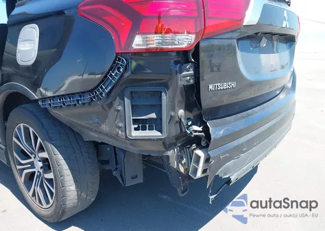 2016 Mitsubishi Outlander Se z USA, uszkodzony, nr VIN JA4AD3A37GZ065270